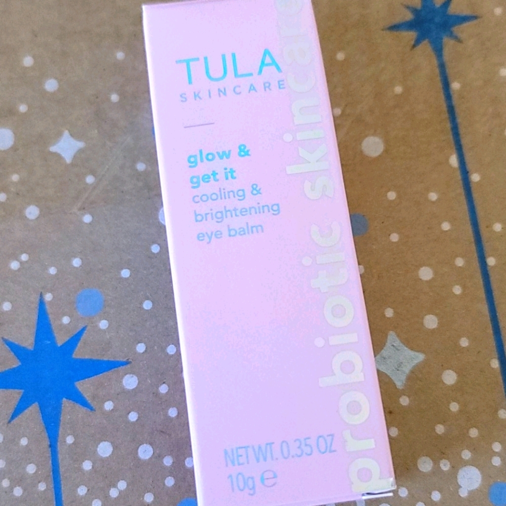 Cooling and brightening eye balm